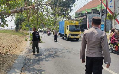 Tiga Laporan Masyarakat Teratasi dalam Semalam, Respons Cepat Polres Lamongan melalui Call Center 110